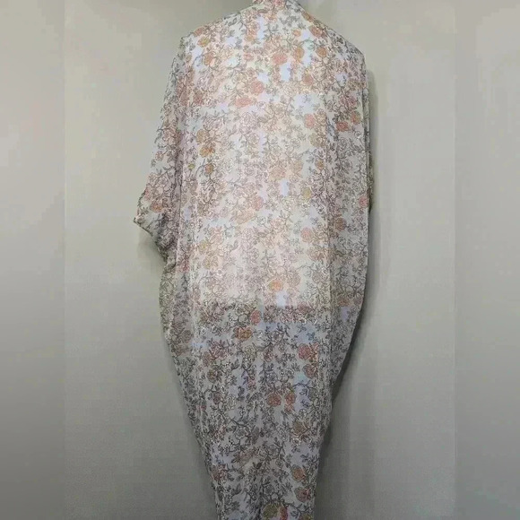 No Comment Floral Boho Sheer Kimono - Picture 4 of 7